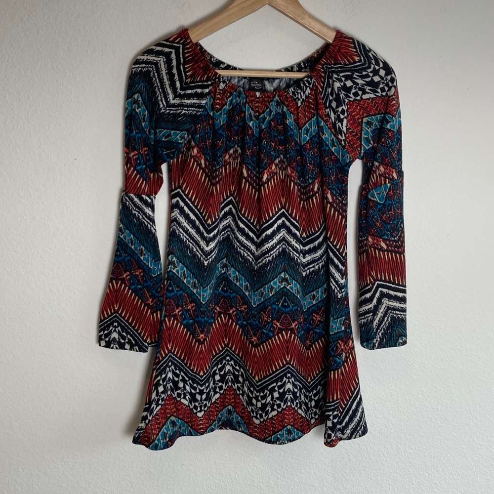 WinWin Tunic Women S/M Multicolor Bell Sleeve Chevron Tribal Geometric Blouse